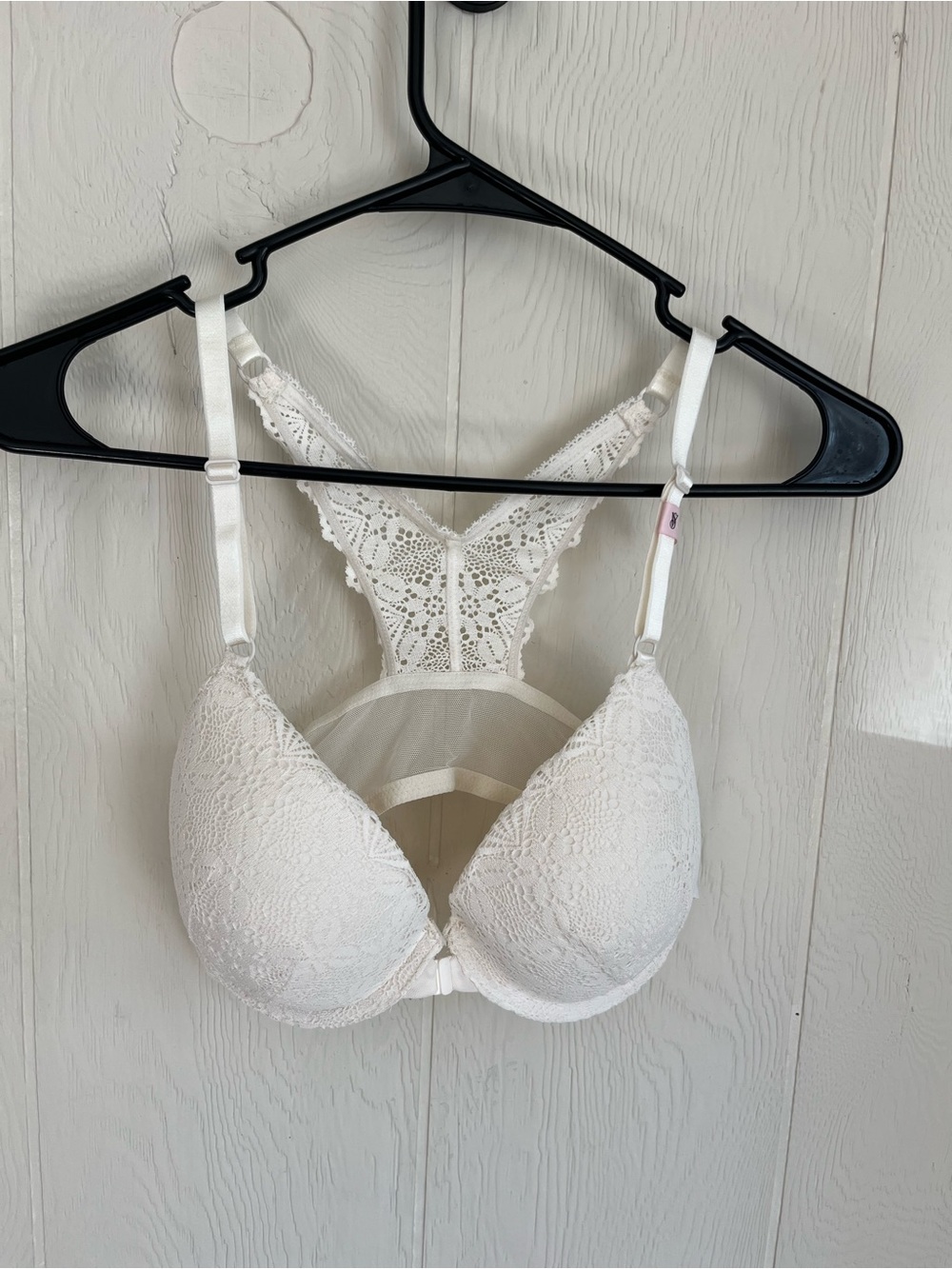 PINK Victoria's Secret White Lace Racerback Push-Up Bra